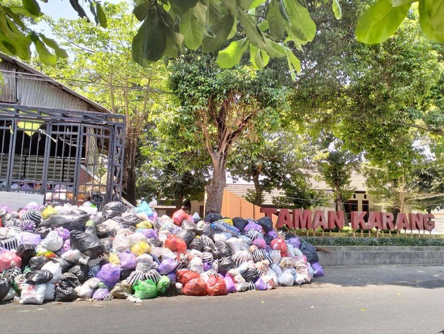 Kondisi Depo Sampah di Kotagede, Yogyakarta. Foto: M Wulan/Tugu Jogja