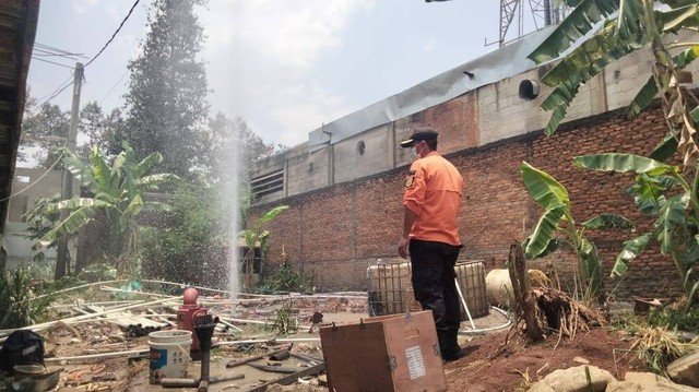 Gas alam menyembur di Kabupaten Bogor. Dok: Ist.
