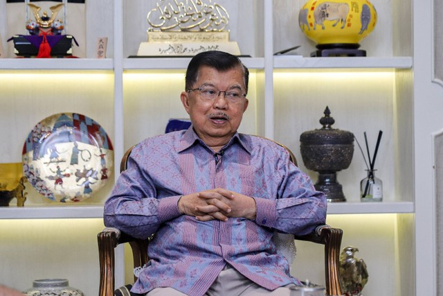 Wakil Presiden ke-10 dan ke-12 RI Jusuf Kalla di program Info A1 kumparan. Foto: Jamal Ramadhan/kumparan