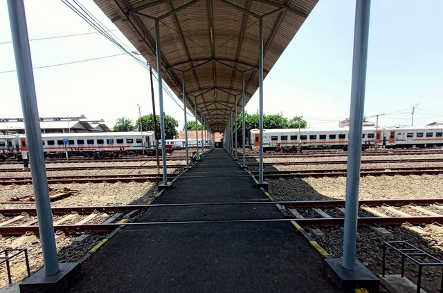 Stasiun Sidotopo Surabaya. Foto-foto: Masruroh/Basra