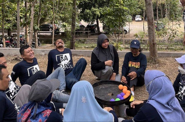 DWP Bapas Klaten dan peserta FMD melaksanakan games