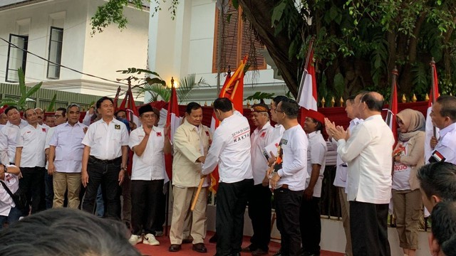 Deklarasi dukungan Projo kepada Prabowo Subianto di Jalan Kertanegara, Jakarta, Sabtu (14/10/2023). Foto: Luthfi Humam/kumparan