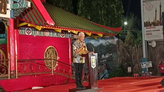 Bacapres Ganjar Pranowo menghadiri acara HUT ke-21 Masjid Cheng Ho di Jalan Gading, Kecamatan Genteng, Surabaya pada Sabtu (14/10/2023). Foto: Farusma Okta Verdian/kumparan