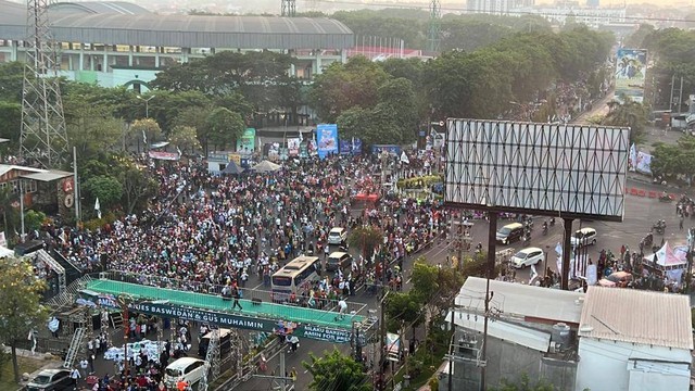 Massa sambut Anies-Cak Imin di Sidoarjo, Minggu (15/10/2023).  Foto: Dok. Istimewa