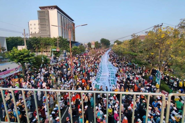 Massa sambut Anies-Cak Imin di Sidoarjo, Minggu (15/10/2023).  Foto: Dok. Istimewa