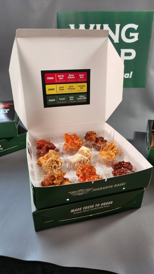 Wingstop luncurkan 9 varian rasa ayam goreng dalam satu Flavor Box baru. Foto: Azalia Amadea/Kumparan