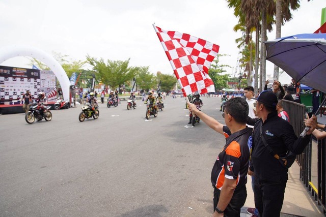 Pembukaan Kejurprov Balap Motor Seri IV. Foto: Fajar Bahari/Hi!Pontianak