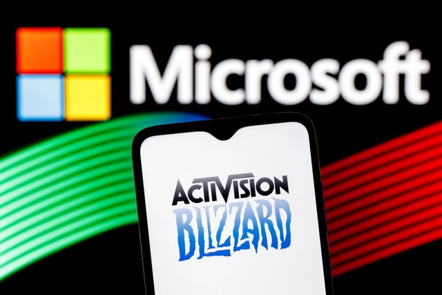 Logo Microsoft dan Activision. Foto: Shutterstock
