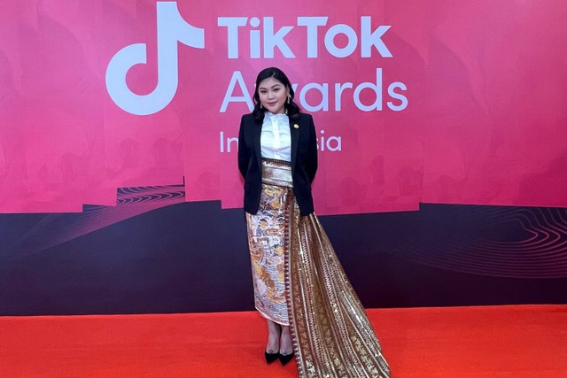 Kreator konten Selphie Bong atau Ms Bong saat menghadiri gelaran TikTok Awards pada 12 Oktober 2023. Foto: Dok. Istimewa