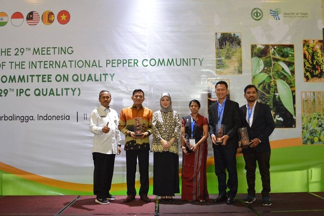 Kementerian Perdagangan menjadi tuan rumah Pertemuan ke-29 Komite Mutu International Pepper Community (IPC) yang diselenggarakan pada 11-12 Oktober 2023 di Purbalingga, Jawa Tengah. Dok Kemendag