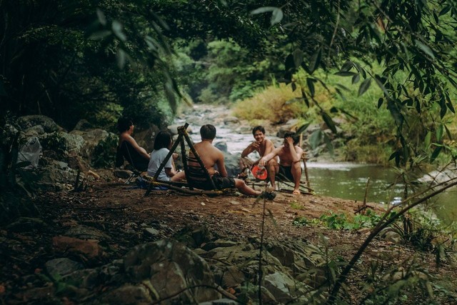 Ilustrasi perbedaan introvert dan ektrovert. Sumber foto; pexels/Dương Nhân.