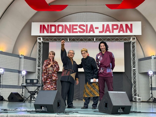 Dubes Heri Akhmadi Membuka IJF Festival 2023 Diiringi Reog Ponorogo di Tokyo