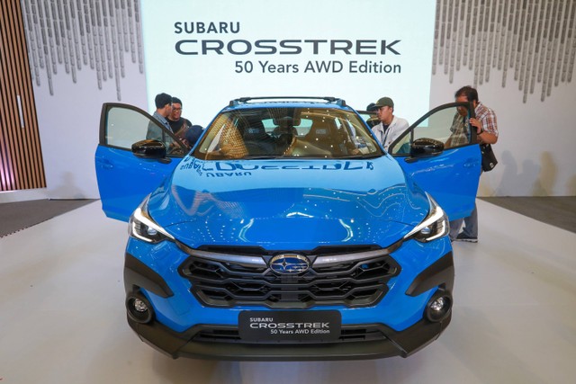 Suasana peresmian varian edisi khusus Subaru Crosstrek 50 Years All-Wheel Drive Edition di Senayan City, Jakarta, Rabu (18/10). Foto: Aditia Noviansyah/kumparan