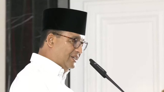 Calon presiden Koalisi Perubahan Anies Baswedan menyampaikan sambuatan di NasDem Tower, Jakarta, Kamis (19/10/2023).  Foto: Youtube/NasDem
