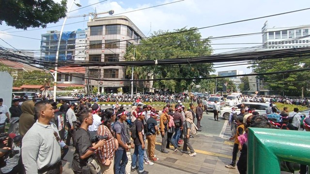 Suasana di Tugu Proklamasi menunggu kehadiran Ganjar-Mahfud, Kamis (19/10/2023). Foto: Hedi/kumparan