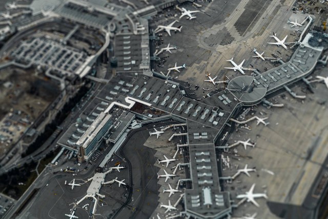 Ilustrasi bandara. Foto: Unsplash