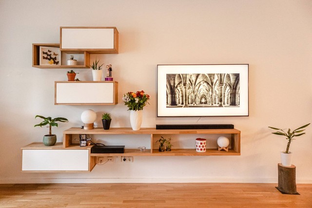 Ilustrasi Jenis-Jenis Alat Pembuat Furnitur, sumber: unsplash/Pickawood
