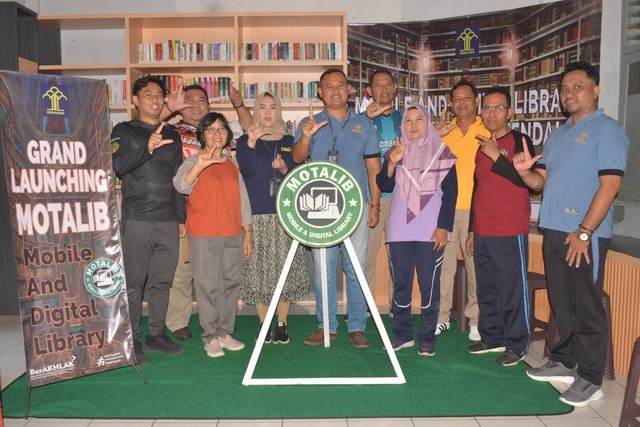 Tingkatkan Literasi Membaca, Lapas Kendal Launching Mobile And Digital Library