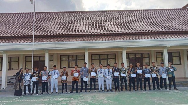 siswa SMA Muhammadiyah Al Mujahidin Wonosari Yogyakarta raih 46 medali dalam berbagai bidang kejuaraan (Dok. Dikdasmenpnfdiy)