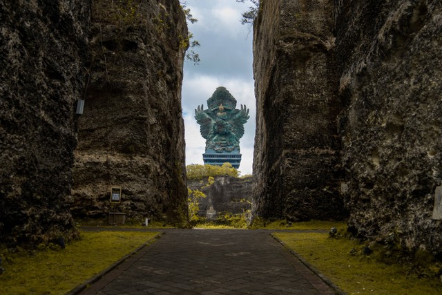 Tempat wisata di Bali selain pantai, foto hanya ilustrasi: Unsplash/Ayadi Ghaith