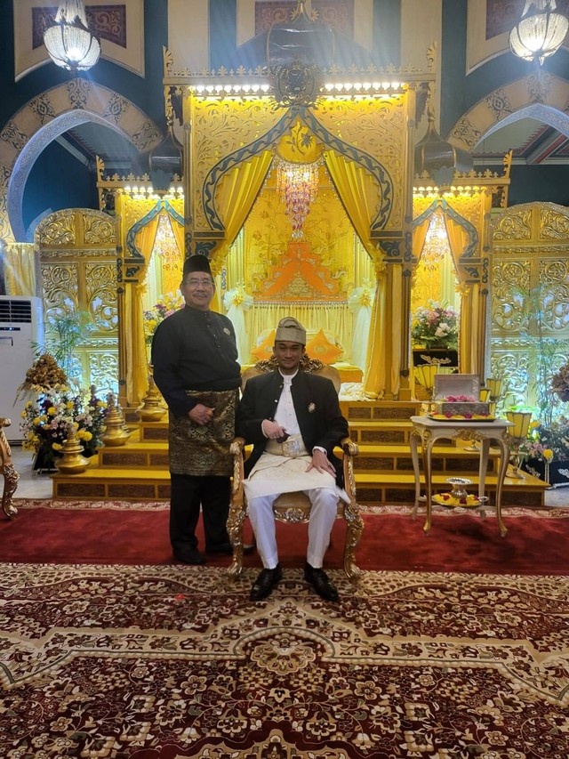 Catatan dari Istana Maimun: Gelar Datuk Panglima Laksamana Diraja untuk KSAL Foto: Dok. Istimewa
