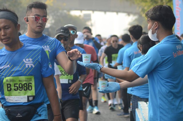 Event HiBank Jakarta Marathon 2023 Powered by Le Minerale sukses digelar pada Minggu (22/10) dan diikuti hampir 10.000 pelari. Foto: Istimewa