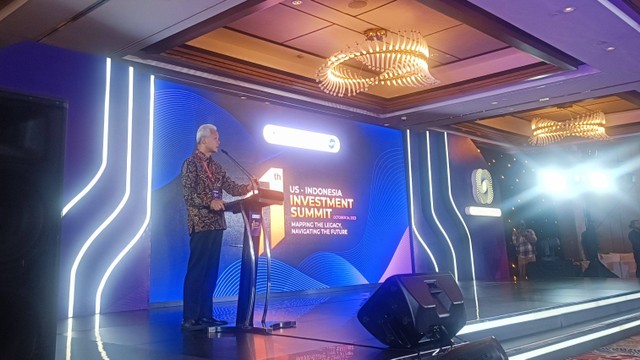Bacapres Ganjar Pranowo dalam US-Indonesia Investment Summit di Hotel Mandarin Oriental, Selasa (24/10/2023). Foto: Ghinaa Rahmatika/kumparan