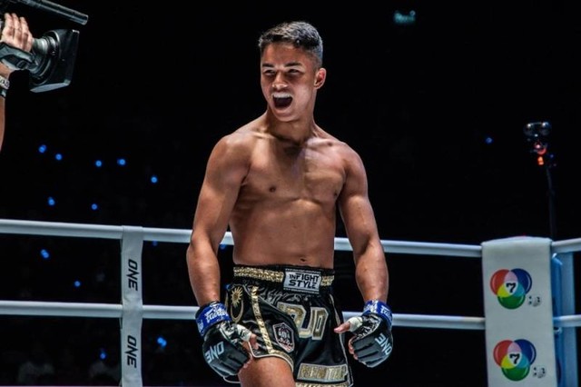Johan Ghazali, atlet Muay Thai berusia 16 tahun yang menerima kontrak tanding senilai US$100.000 (Rp1,5 miliar). Foto: ONE Championship