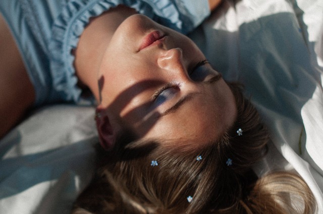 Ilustrasi : Cara Me Time di Rumah. Sumber : Paige Thompson/Pexels.com