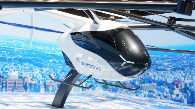 Helikopter listrik proyek kerja sama Suzuki-Skydrive ditampilkan di JMS 2023. Foto: Lutfan Darmawan/kumparan