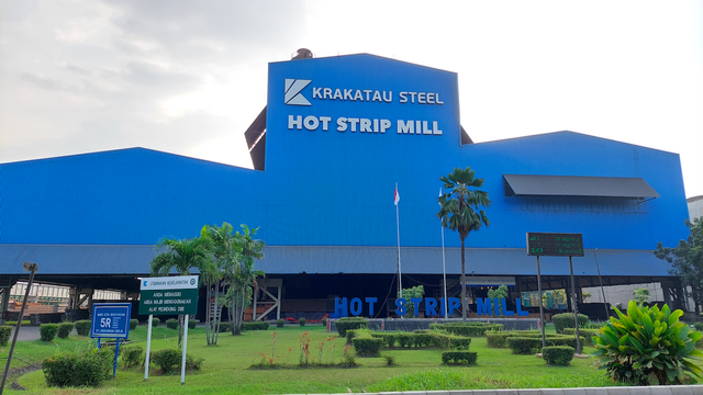 Salah satu fasilitas produksi Krakatau Steel yang menghasilkan hot strip mill. Foto: Dok. Krakatau Steel