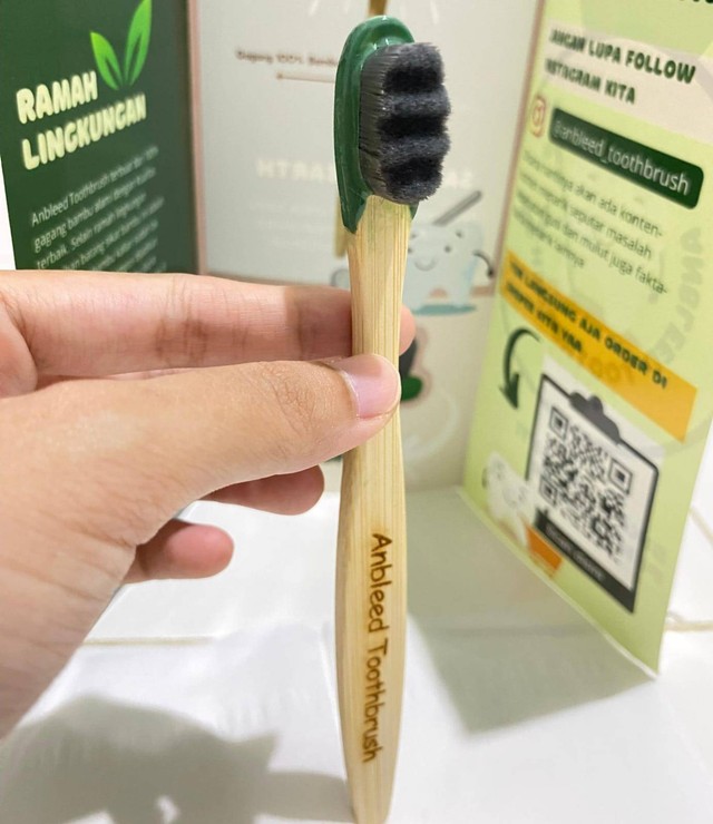Anbleed Toothbrush, Sikat Gigi Anti Pendarahan Inovasi Mahasiswa di Surabaya