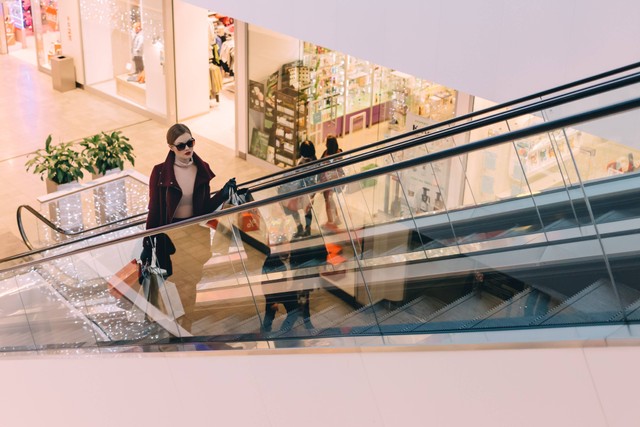 Ilustrasi Cara Me Time di Mall. Sumber: Unsplash