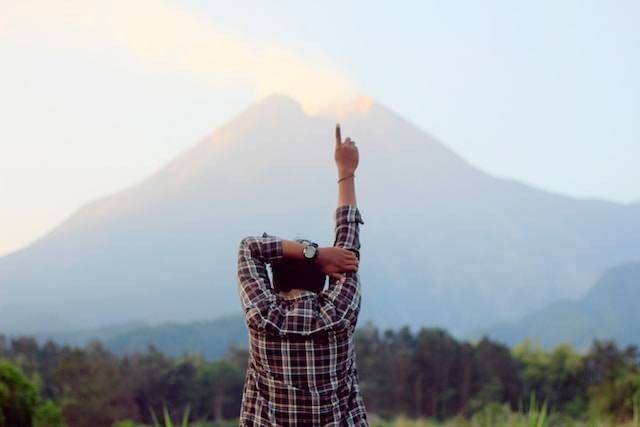 Ilustrasi wisata Kaliurang Jogja. Sumber: Unsplash/Iyan Kurnia