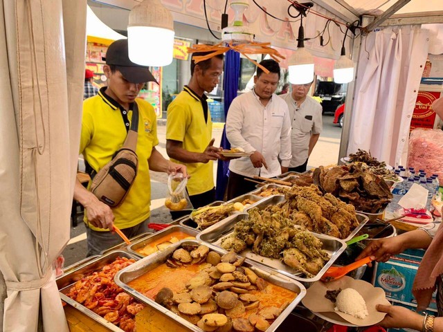 Festival kuliner Minangkabau 'Takana Jo Kampuang' di Cibubur Junction. Foto: Dok. Istimewa