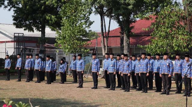 Petugas Lapas Semarang mengikuti Upacara Peringatan Hari Sumpah Pemuda, Sabtu (28/10) (dokumentasi Lapas)