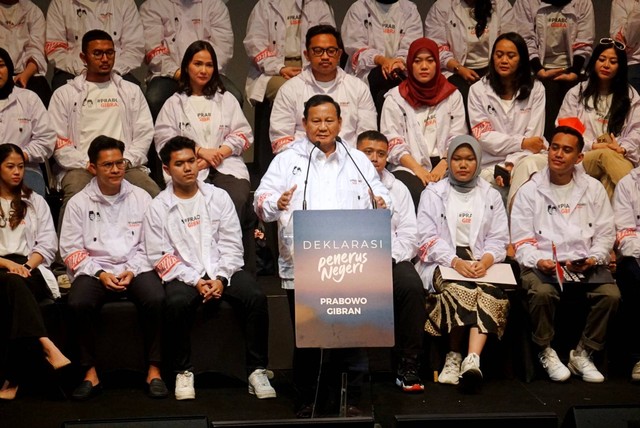 Calon Presiden dari Koalisi Indonesia Maju, Prabowo Subianto, memberikan sambutan dalam acara Deklarasi Penerus Negeri di Djakarta Theater XXI, Jakarta, Sabtu (28/10/2023). Foto: Iqbal Firdaus/kumparan