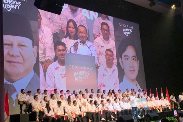 Wakil Ketua Tim Kampanye Nasional (TKN) Prabowo Subianto-Gibran Rakabuming Raka, Bahlil Lahadila, di  acara Deklarasi Penerus Negeri di Djakarta Theater XXI, Jakarta, Sabtu (28/10/2023). Foto: Paulina Herasmaranindar/kumparan