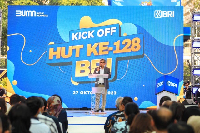 Direktur Utama BRI Sunarso dalam kick off HUT ke-128 di Kantor Pusat BRI, Jakarta. Jumat (27/10/2023). Foto BRI 