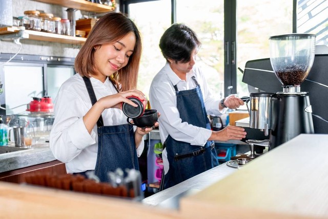 Ilustrasi bisnis kafe. Foto: SritanaN/Shutterstock