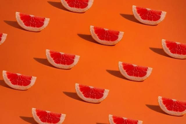 Ilustrasi Komponen Gizi pada Buah-Buahan dan Manfaatnya bagi Manusia. Sumber: Unsplash/Estudio Bloom