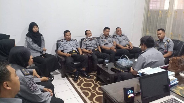 Rapat Seksi Bimbingan Klien Dewasa Bapas Semarang