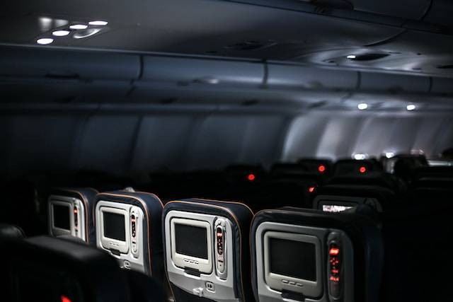 Ilustrasi kabin pesawat. Foto: Unsplash