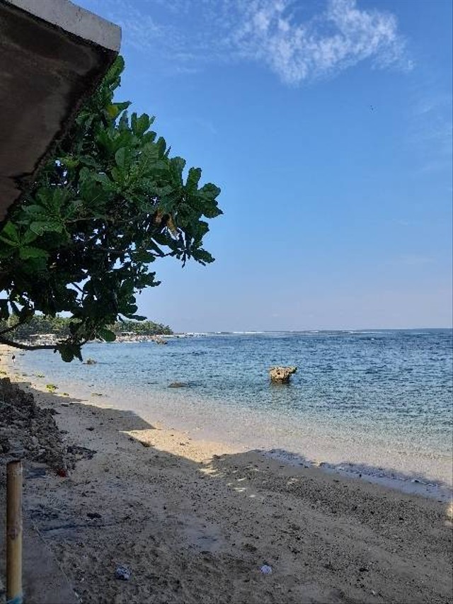 Pantai Ujung Genteng. Dokumentasi Pribadi