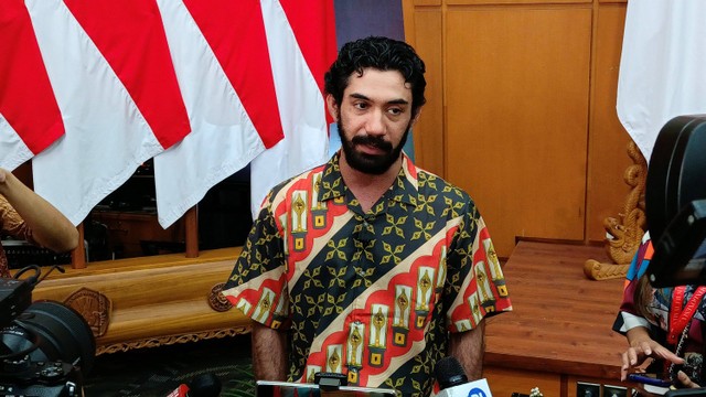 Ketua Komite FFI Periode 2021-2023, Reza Rahadian di Kawasan Senayan, Jakarta Pusat. Foto: Aprilandika Pratama/kumparan