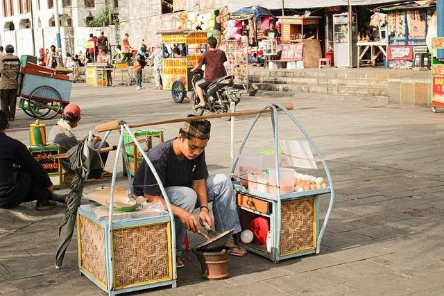 Ilustrasi tempat makanan ringan khas Jakarta. Sumber foto : Pixabay @tresiahoban3