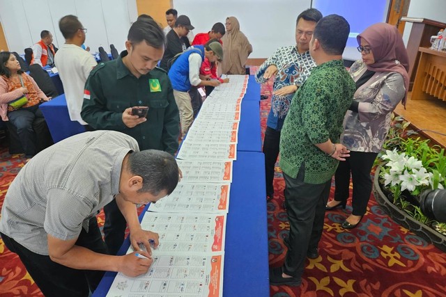 Kegiatan penetapan calon oleh KPU Jabar, di Kota Bandung, pada Jumat (3/11/2023).
 Foto: Dok. Istimewa