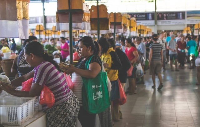 Ilustrasi Uraikan Nilai Penting Norma sebagai Perlindungan bagi Keberadaan Masyarakat!       Sumber Unsplash/Artem Beliaikin