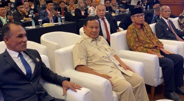 Bacapres Prabowo Subianto hadiri Deklarasi Dukungan INDUK KUD di 2024, Sabtu (4/11/2023). Foto: Paulina Herasmaranindar/kumparan