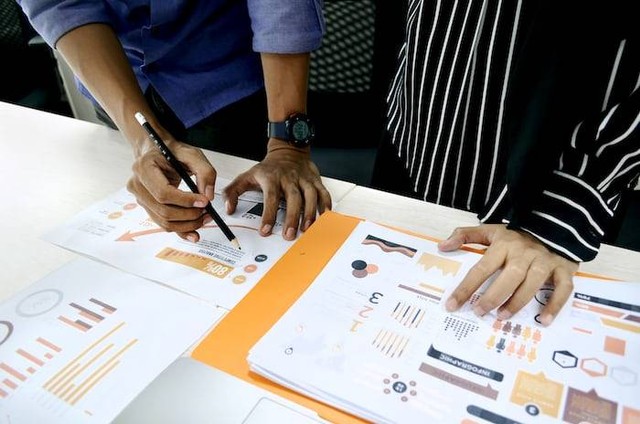 Ilustrasi analisis SWOT adalah. Sumber: unsplash.com/ UX Indonesia